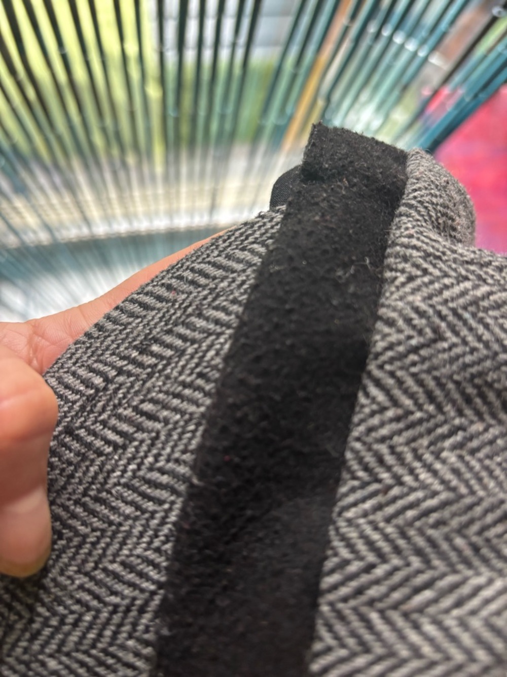 Smart Set Newsboy Cap • Grey Herringbone Hat • Black Band & Bow • Classic Chic - Picture 4 of 5